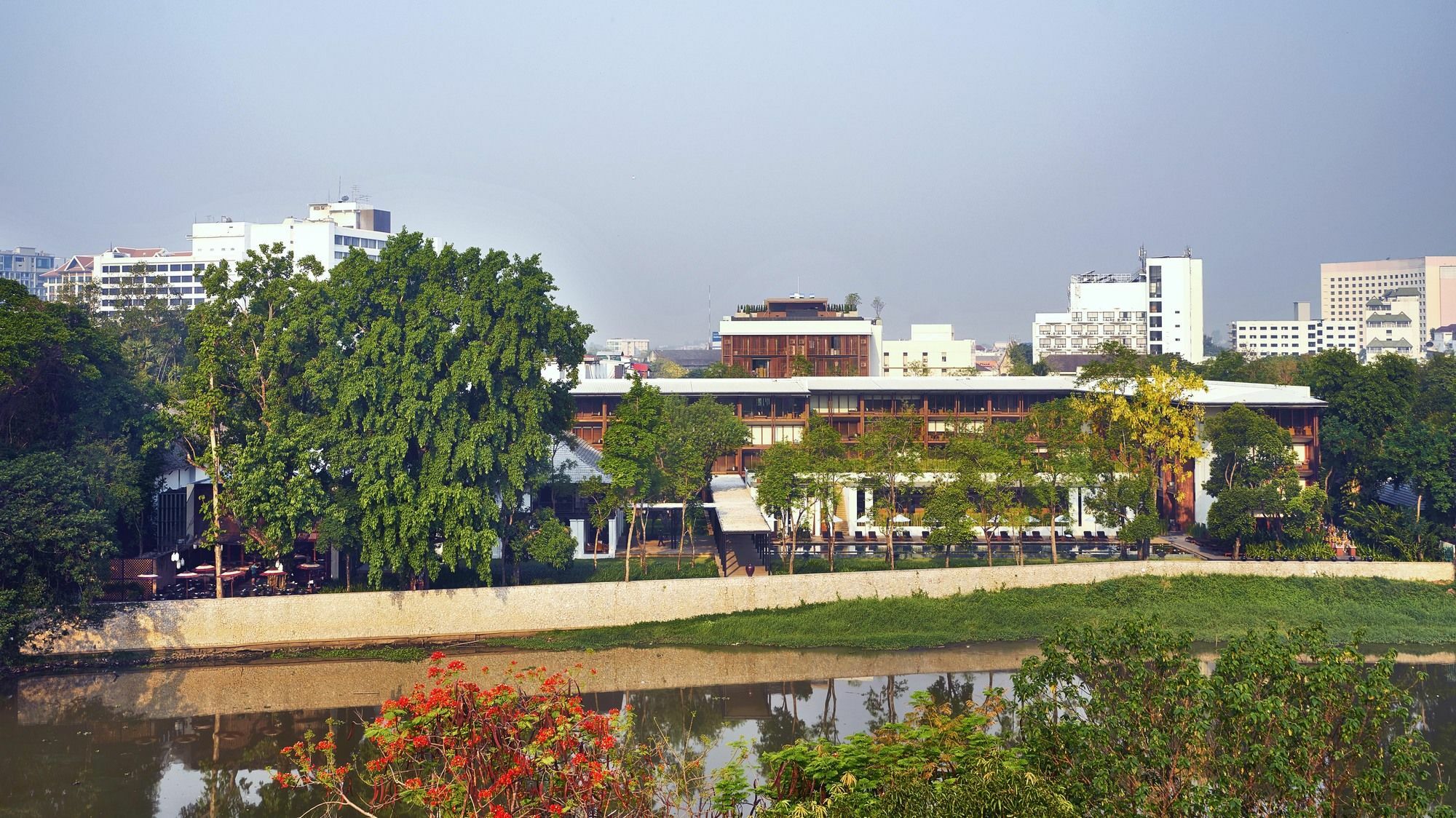 Anantara Chiang Mai Serviced Suites Экстерьер фото